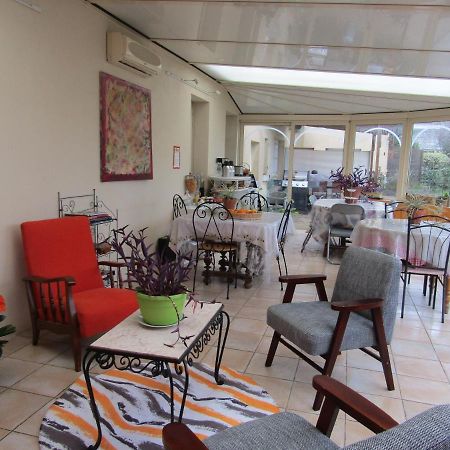 Saint-Ouen-les-Vignes Chambre D'Hotes Mansardee المظهر الخارجي الصورة