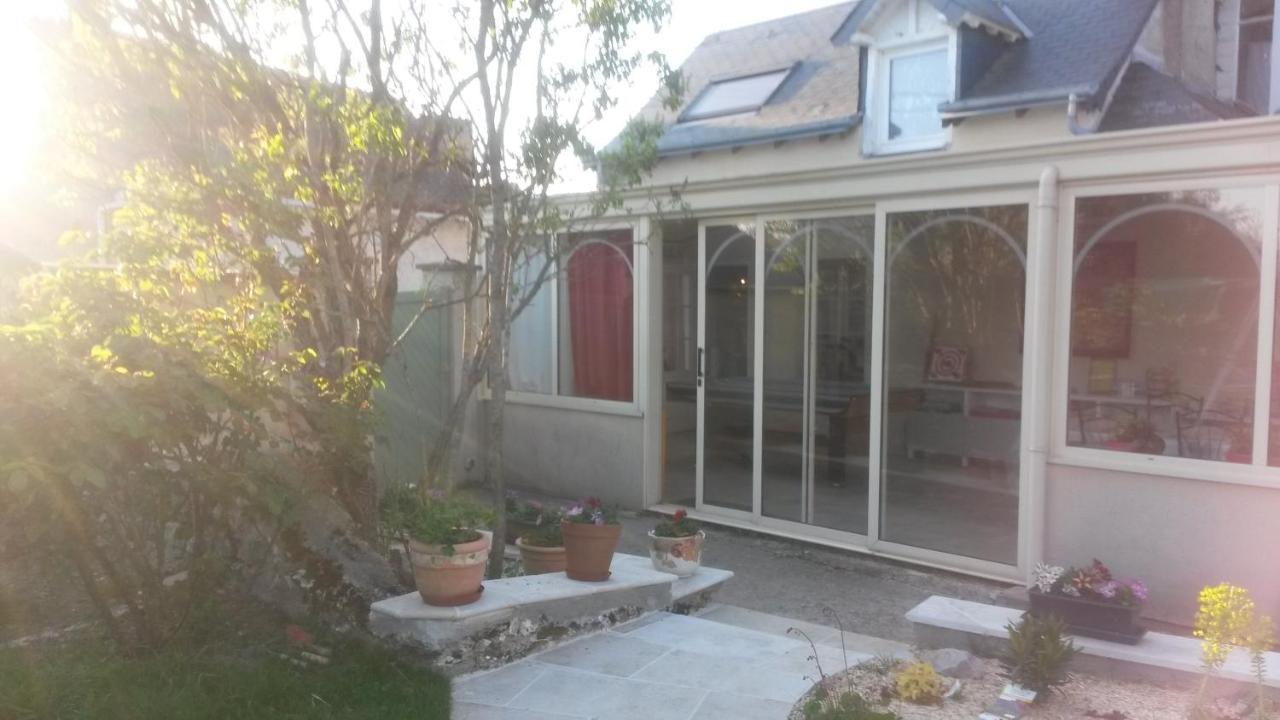 Saint-Ouen-les-Vignes Chambre D'Hotes Mansardee المظهر الخارجي الصورة