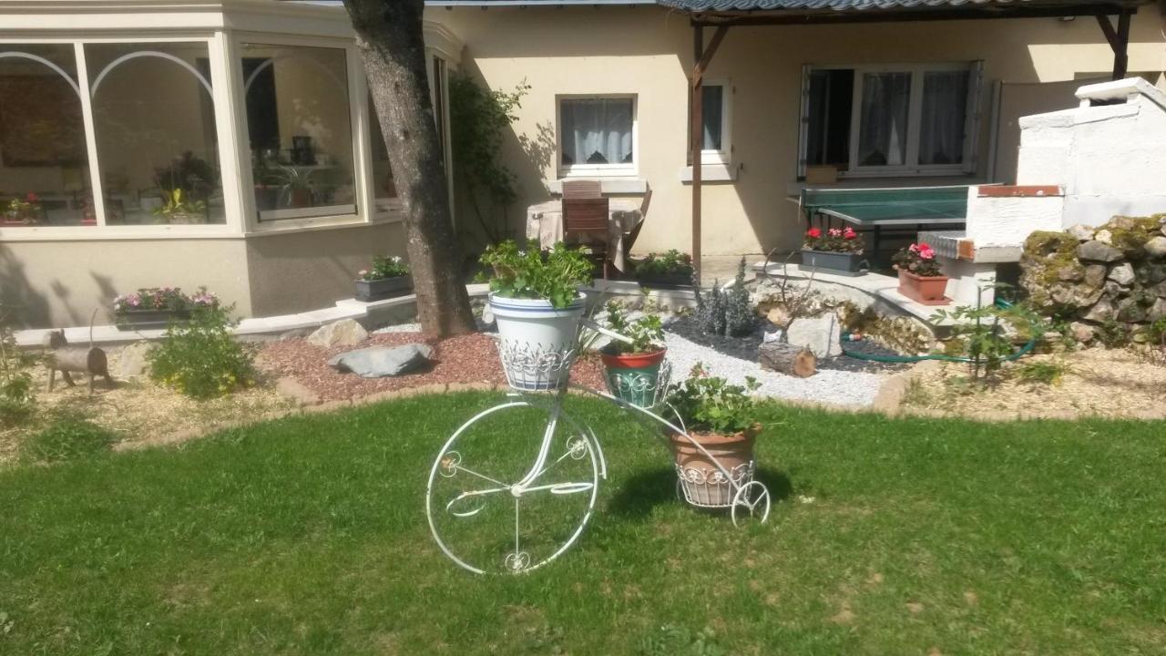 Saint-Ouen-les-Vignes Chambre D'Hotes Mansardee المظهر الخارجي الصورة